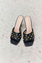 Load image into Gallery viewer, Forever Link Square Toe Quilted Mule Heels in Black