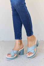 Load image into Gallery viewer, Weeboo Cherish The Moments Contrast Platform Sandals in Misty Blue
