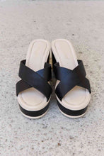 Load image into Gallery viewer, Weeboo Cherish The Moments Contrast Platform Sandals in Black