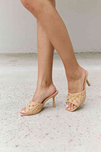 Forever Link Square Toe Quilted Mule Heels in Nude