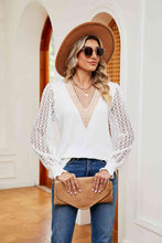 Load image into Gallery viewer, Contrast V-Neck Long Sleeve Blouse