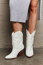 Load image into Gallery viewer, Legend Footwear Bella Cowboy Boots