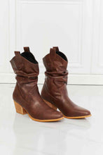 Load image into Gallery viewer, MMShoes Better in Texas Scrunch Cowboy Boots in Brown