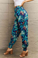 Load image into Gallery viewer, Smocked Plant Print Long Pants