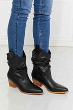 Load image into Gallery viewer, MMShoes Better in Texas Scrunch Cowboy Boots in Black